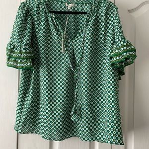 Max Studio Cute, Cute, Cute Top!